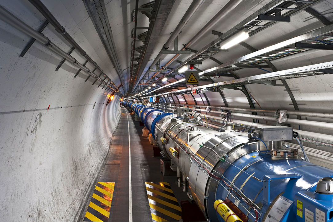 Иллюстрация к новости: Большой адронный коллайдер – фабрика открытий новых адронов