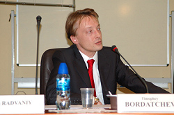 Директор Центра комплексных европейских и международных исследований (ЦКЕМИ) ГУ-ВШЭ Тимофей Бордачев