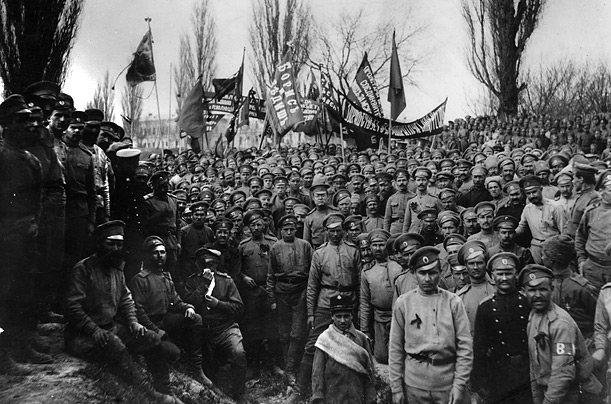 Иллюстрация к новости: Russian Home Front In War And Revolution, 1914-22. Russia's Revolution In Regional Perspective