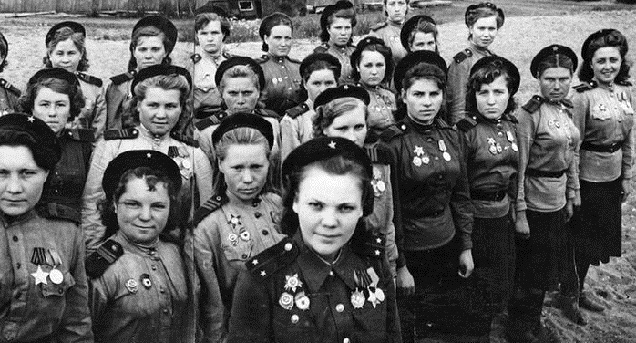 Иллюстрация к новости: Женщины в Красной армии