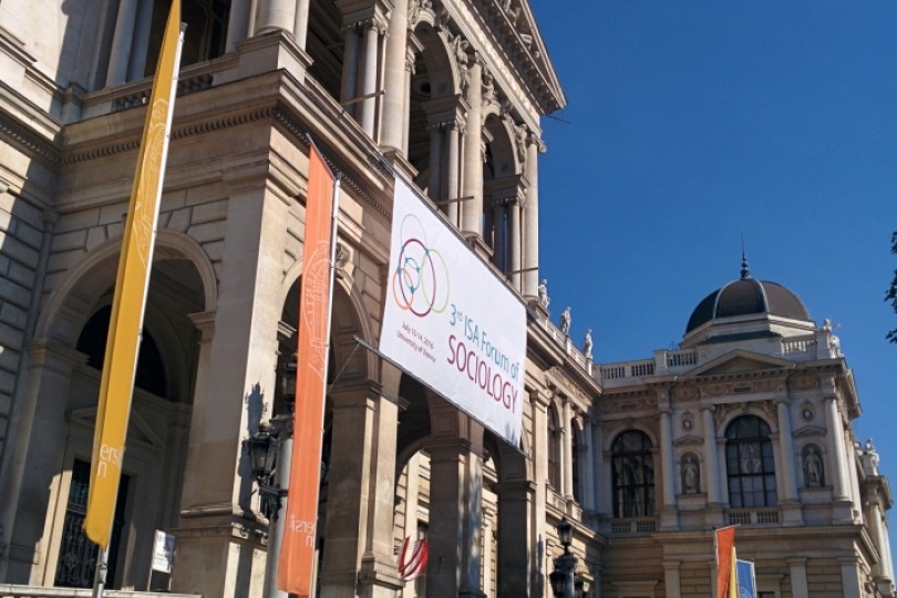 Иллюстрация к новости: Социологический форум в Вене: потенциал глобальной социологии в решении проблем современного общества