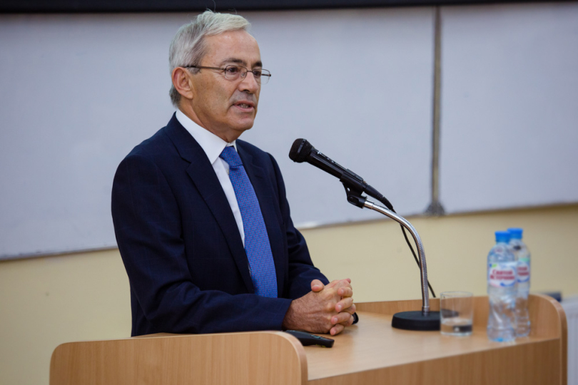 Роботы изменят рынок труда, и для людей в этом есть плюсы Иллюстрация к новости: Роботы изменят рынок труда, и для людей в этом есть плюсы