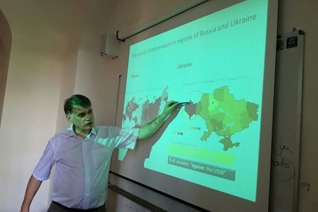 Иллюстрация к новости: Лекции М.Б. Денисенко в Неаполитанском университете имени Федерико II