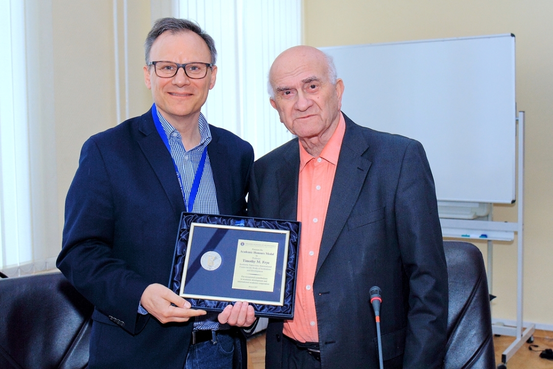 Timothy Frye Receives HSE Acknowledgement Medal