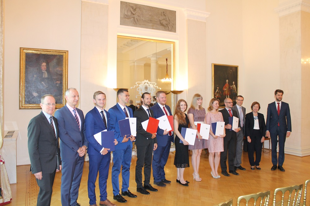 Illustration for news: The third graduation ceremony for the double-degree Master’s programme in Big Data Systems and Information Systems Management was kindly hosted at the Austrian Residence