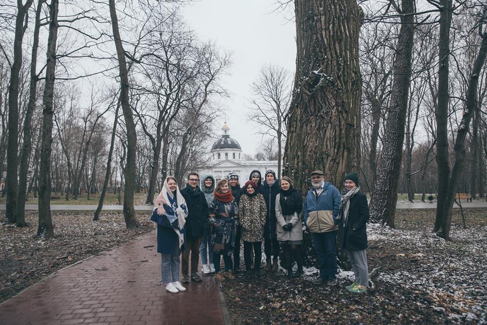Иллюстрация к новости: Студенты «Литературного мастерства» вместе с филологами съездили в Богородицк и Дворяниново