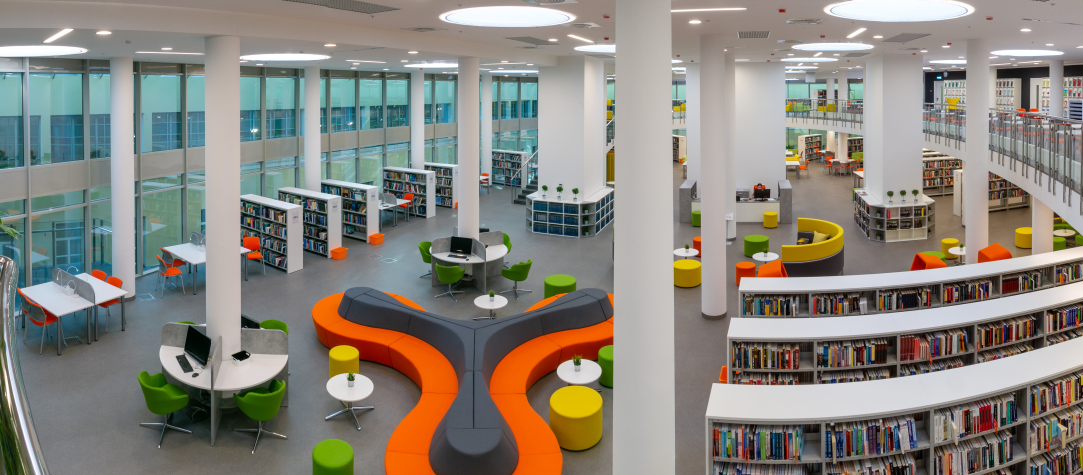 Illustration for news: HSE’s New Library at Pokrovka: 500 Seats, 24-Hour Access