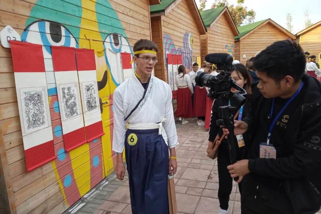 Illustration for news: HSE Lyceum Student Participates in International Chinese Language Competition