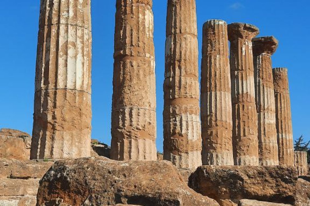 Иллюстрация к новости: Италия: хаос, спокойствие и счастье