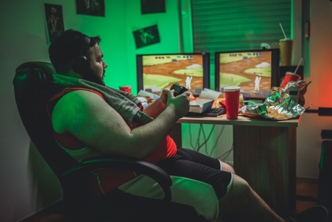 Illustration for news: Big Winners: Very Obese Gamers Perform Better in Long-Term eSports Competitions