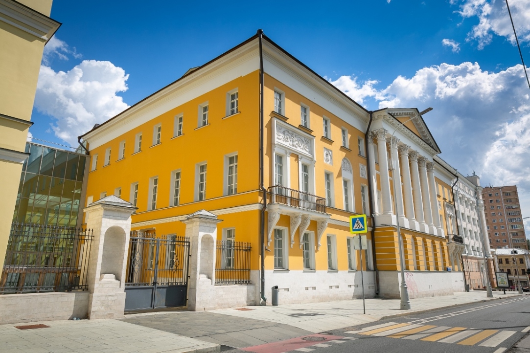 Иногородние студенты магистратуры МИЭФ будут получать стипендию Иллюстрация к новости: Иногородние студенты магистратуры МИЭФ будут получать стипендию