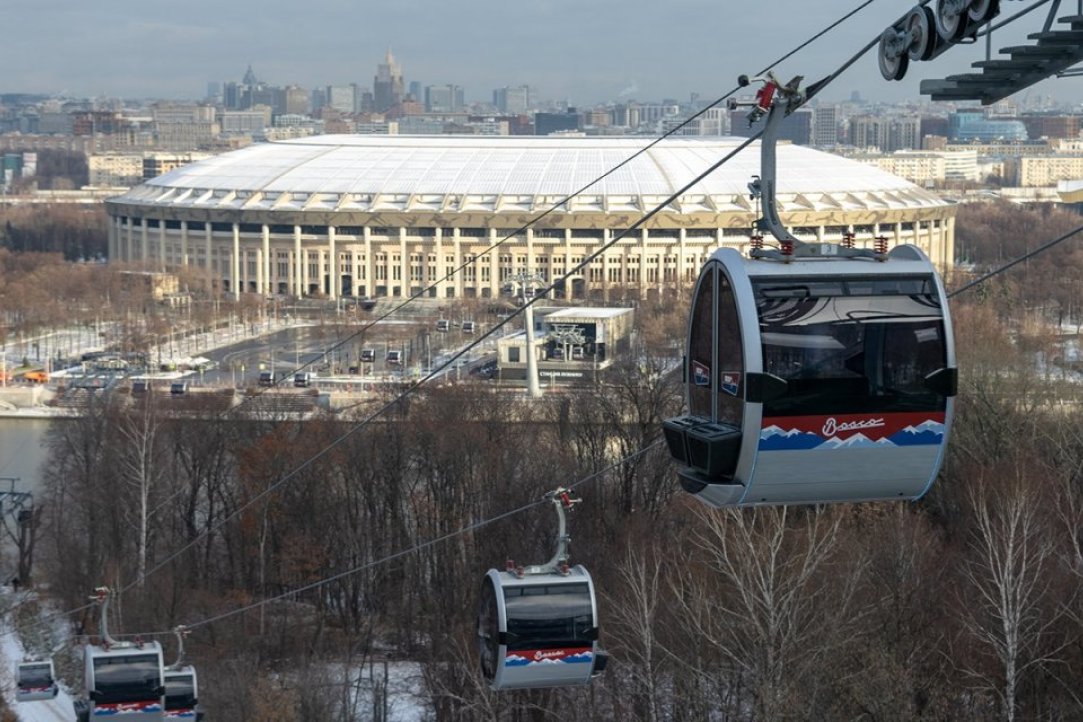 Moscow Cable Car on Vorobyovy Gory Is Free for Students on Students Day