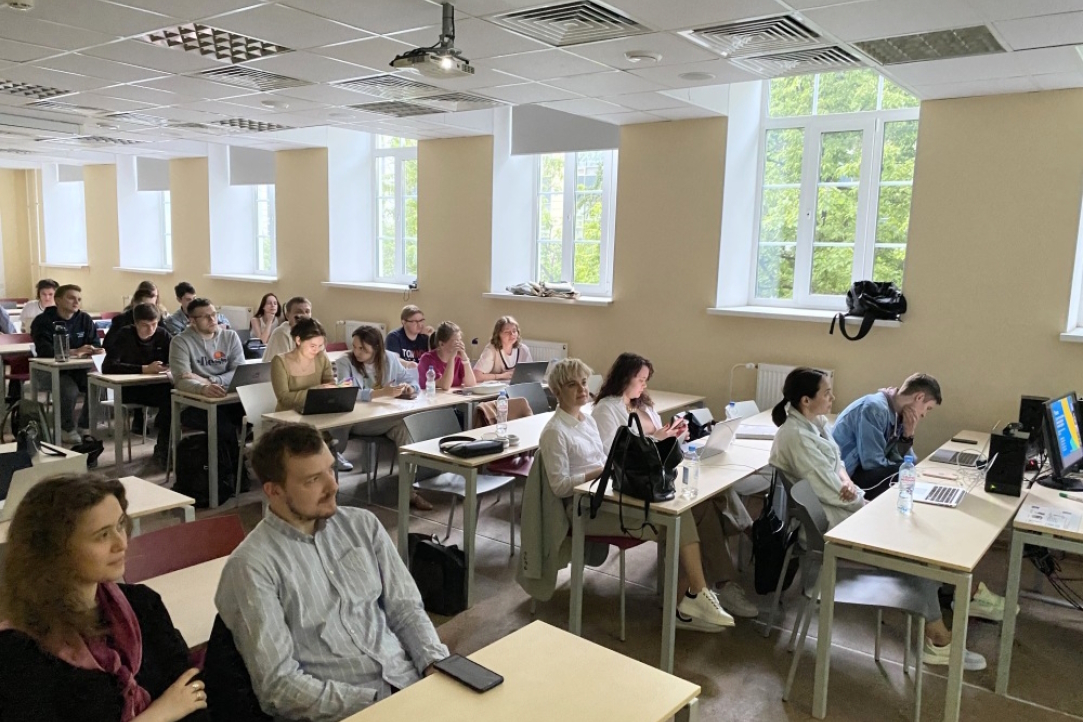Иллюстрация к новости: Проекты для ведущих российских компаний представили студенты магистерской программы «Электронный бизнес и цифровые инновации»