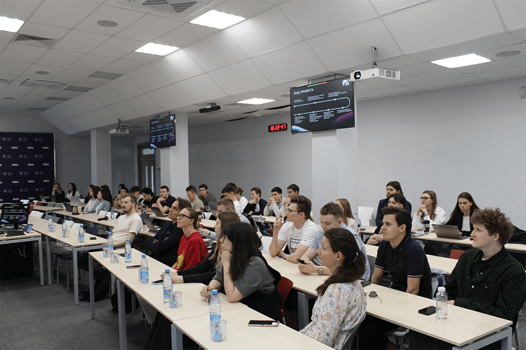 Иллюстрация к новости: Новый взгляд: студенты Высшей школы бизнеса НИУ ВШЭ презентовали идеи улучшения проектов крупного бизнеса