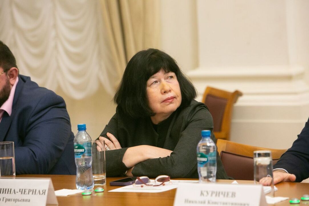 Elena Dragalina-Chernaya's presentation at the round table "Academic Development at the University Today and Tomorrow"