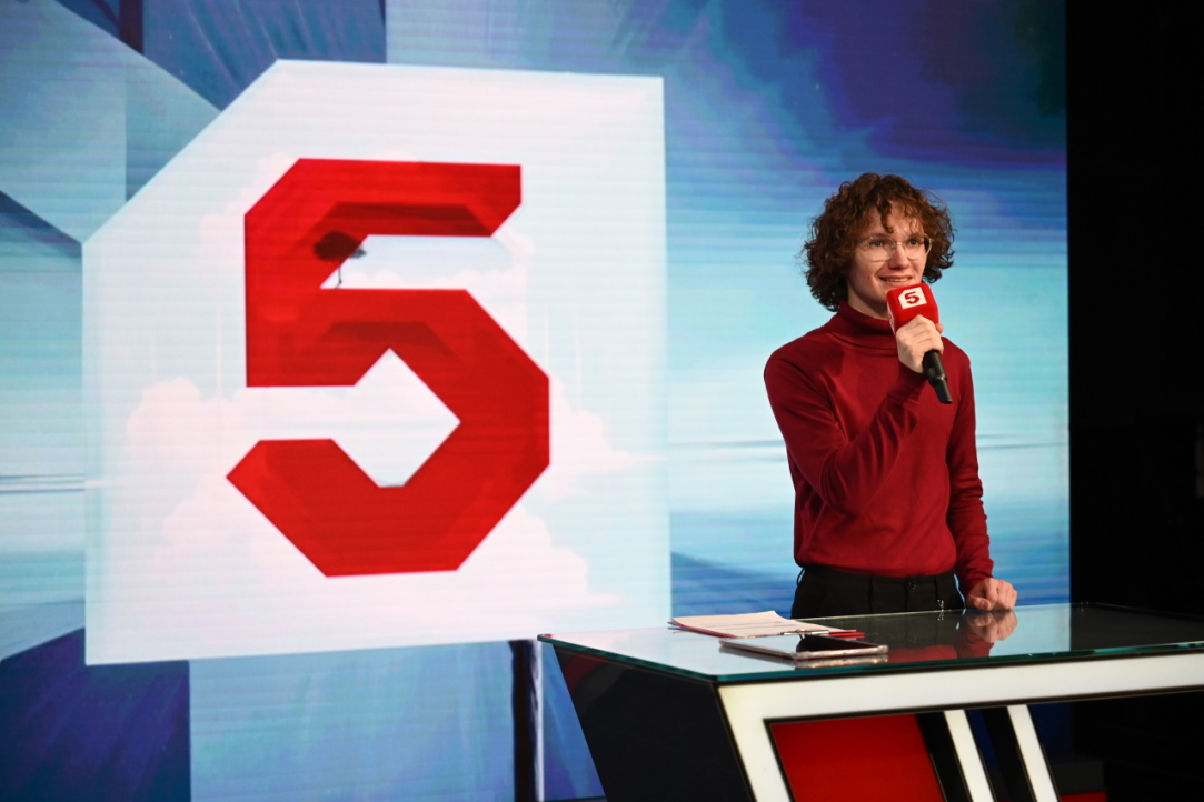 Иллюстрация к новости: Вышка на «Пятом»: магистранты Института медиа разгадали секреты телеэфира