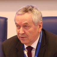 Evsey Gurvich, Head of the Economic Expert Group