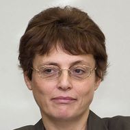 Елена Пенская, научный редактор перевода, профессор факультета гуманитарных наук НИУ ВШЭ